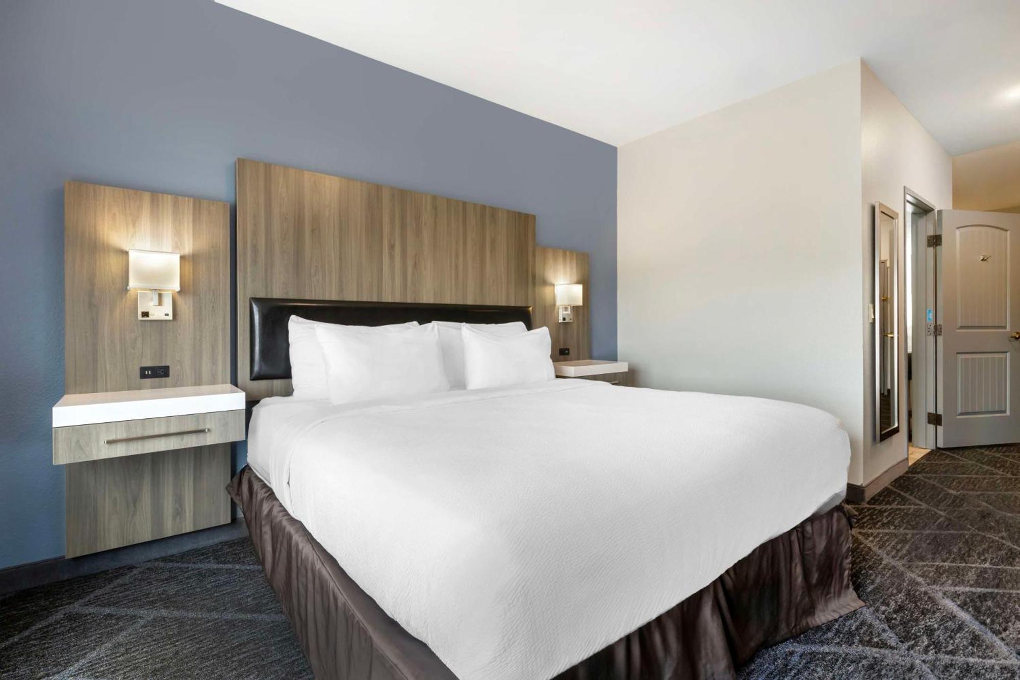 Best Western Plus Appleton Airport Mall Hotel Extérieur photo
